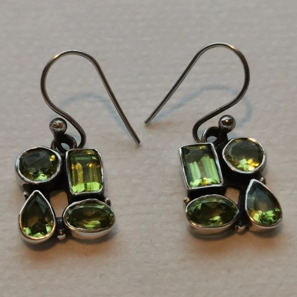🌿 Artisan Sterling Peridot Dangle Earrings ✨ - Picture 1 of 5